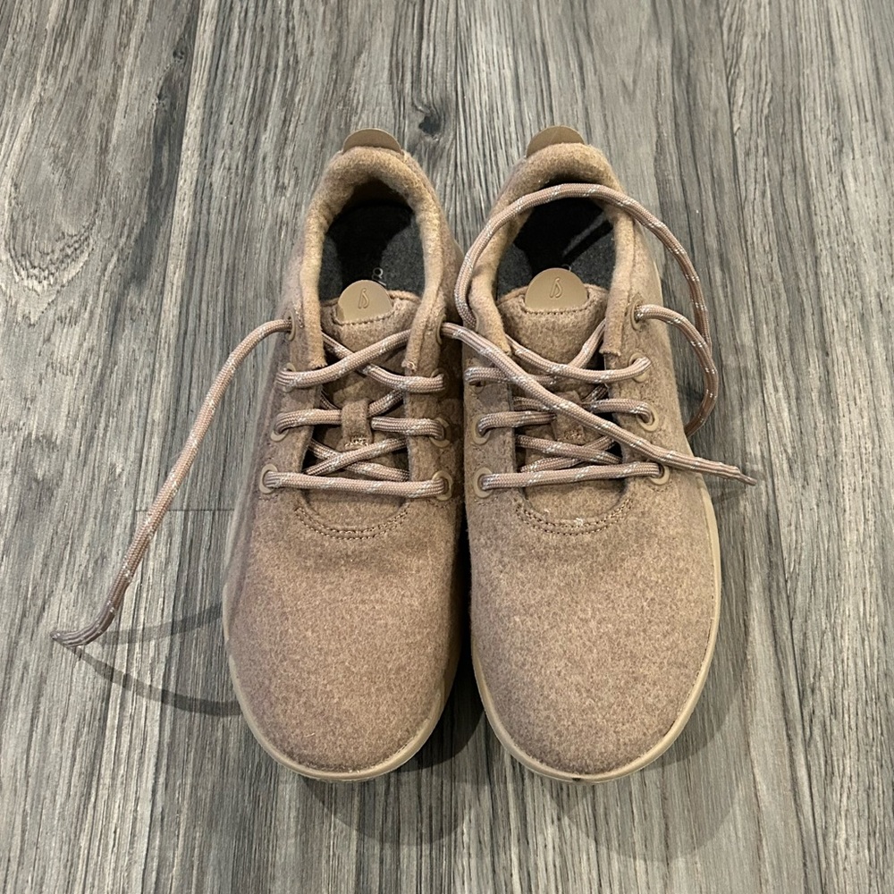 Allbirds Women Wool Runners Beige with Beige sole sz 10